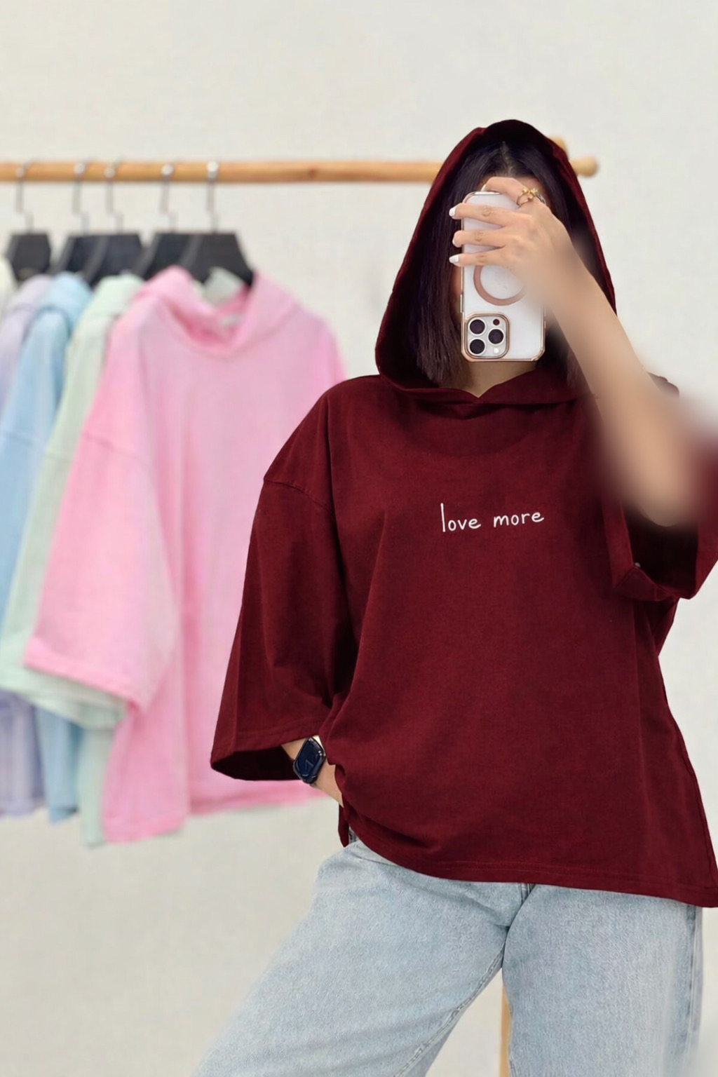 تیشرت کلاهدار طرح Love More - نمای کلی ست شامل تمام تکه‌ها