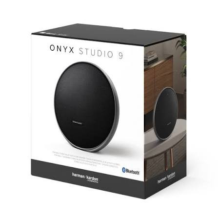 اسپیکر هارمن کاردن مدل Onyx Studio 9 - نمای محصول در حال شارژ یا اتصال