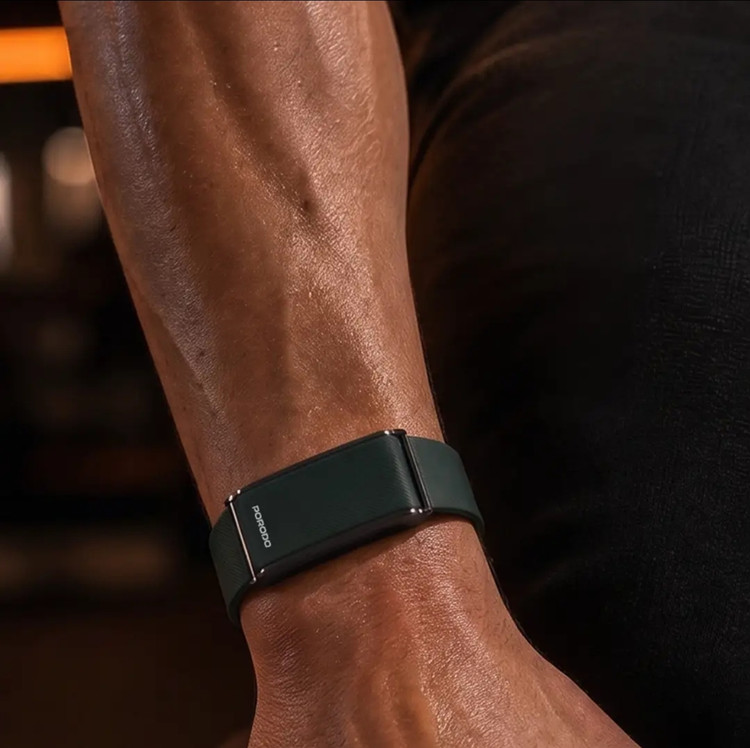 مچبند هوشمند بدون نمایشگر پورودو ترکفیت مدل - نمای کاربردی هنگام استفاده