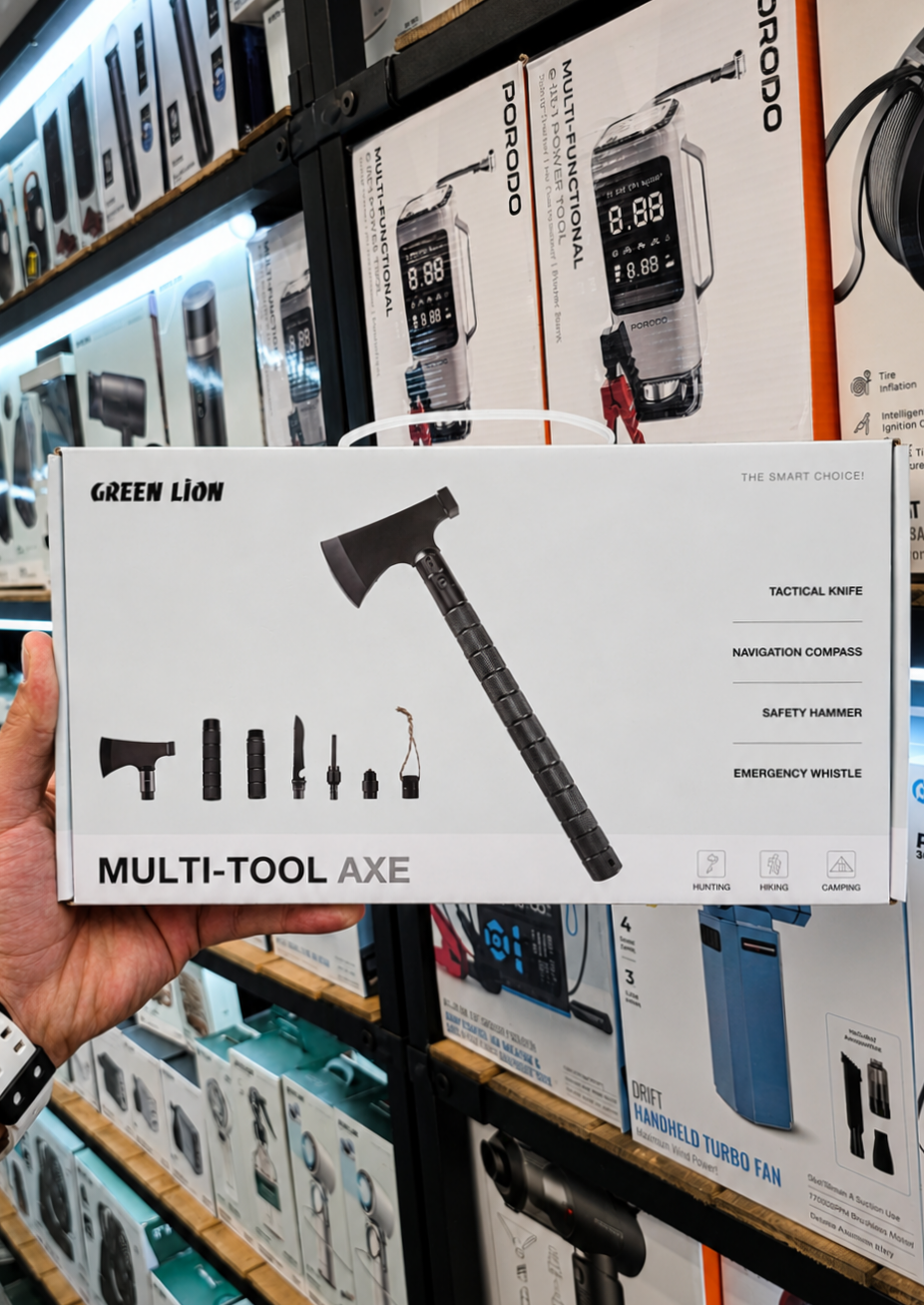 تبر چندکاره گرین لاین Multi-Tool Axe مدل - نمای محصول در حال شارژ یا اتصال